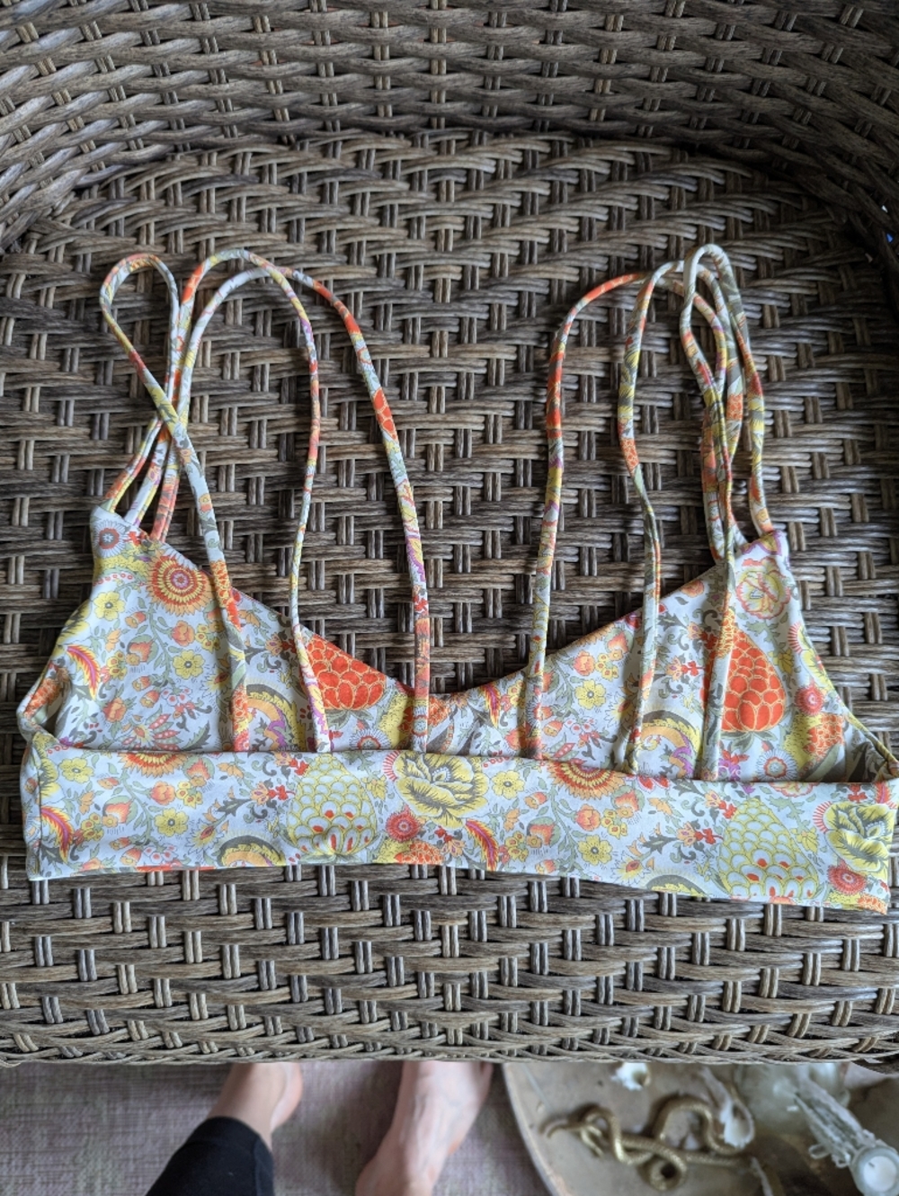 Bev the Burglar Top In Rustic Bloom - Picture 3 of 4